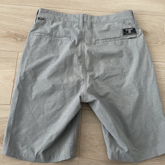 Billabong Gray Shorts - Picture 2 of 3